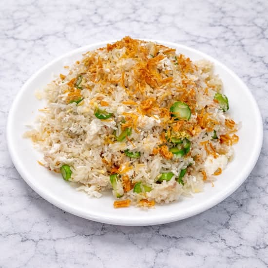 Dried Scallops and Egg White Fried Rice (瑤柱蛋白炒飯)